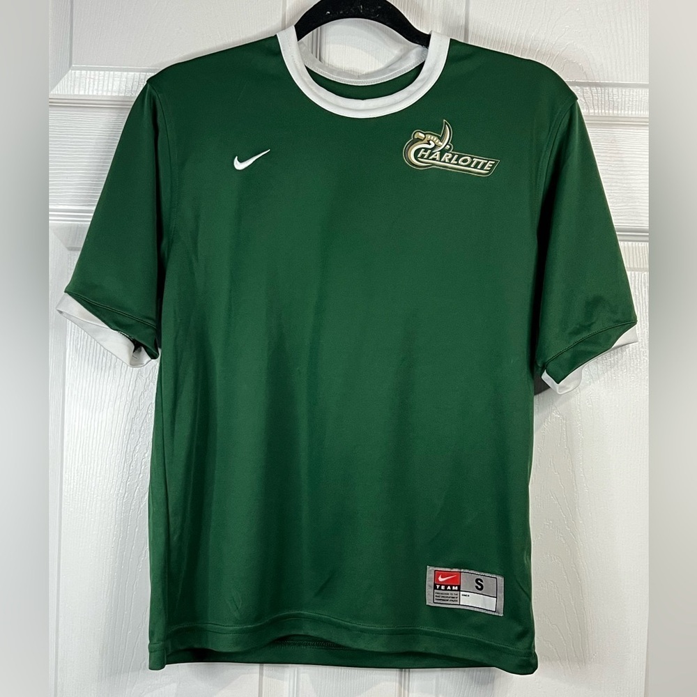 Nike Dri-fit women’s UNC Charlotte top - Green - Size Small